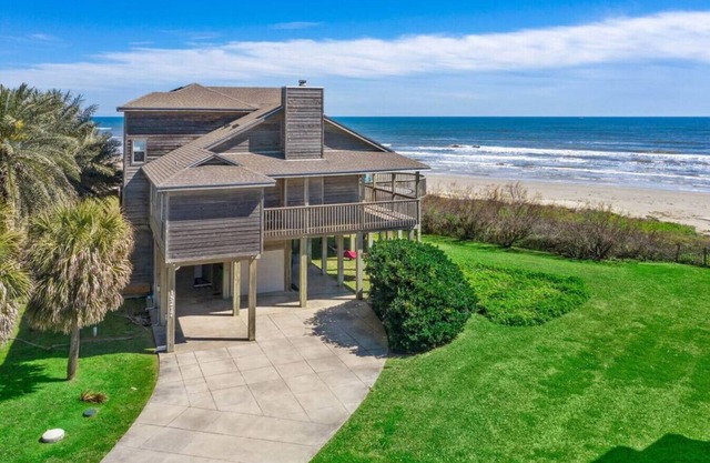 Beachfront Beauty with Huge Deck & Stunning Views