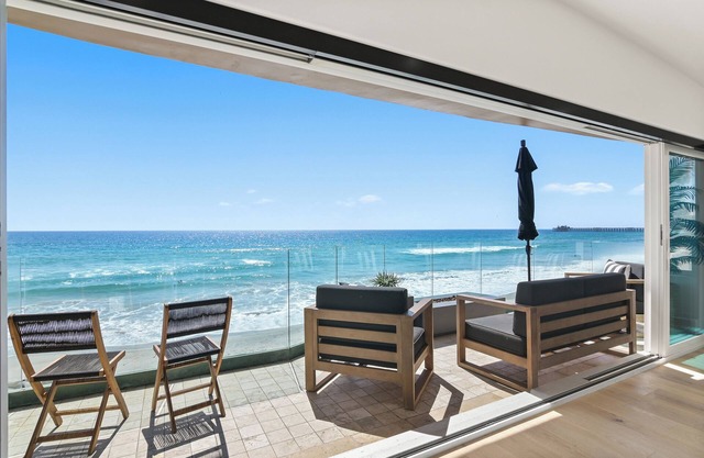 BEACHFRONT BOHO DREAM SLEEPS 20! Luxury 8 Bedroom 9 Bath Home Steps from Water