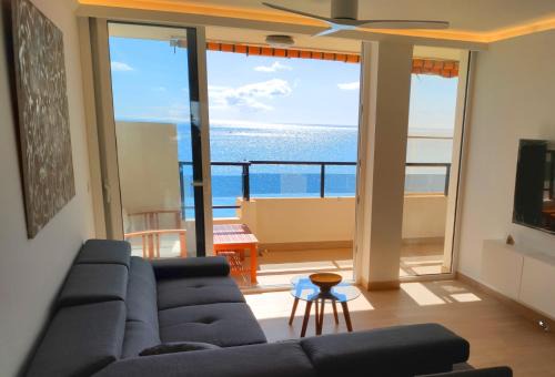 BEACHFRONT - NEW LUXURY Apartment - 1ª Linea Playa - Fuengirola CITY CENTER - Private PARKING - Panoramic Sea Views -
