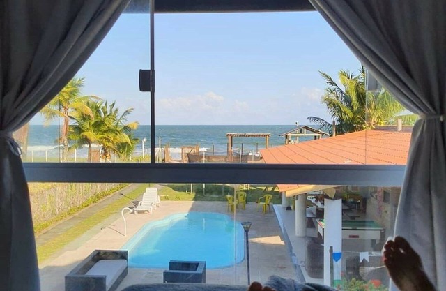 Beachfront paradise with 13 bedrooms