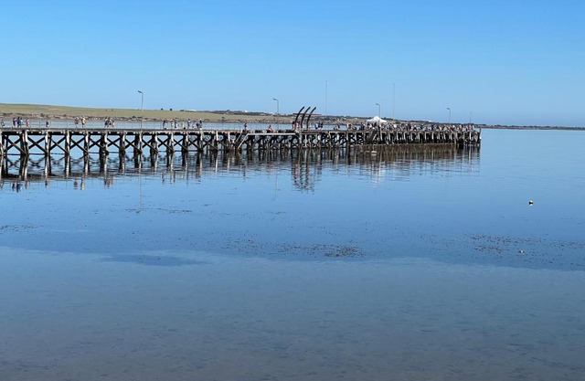 Beachside & Jetty View Apartment 5 - Harbour Master Apt