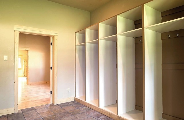 Bear Bunkhouse at Star Meadows Ranch