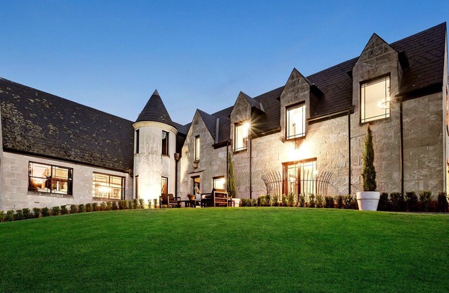 Bear Hill (With Car Parking)