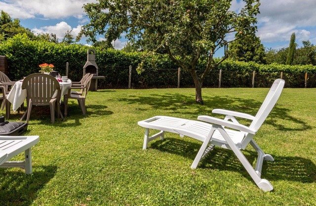 Beautiful private villa for 4 guests with WIFI, TV, terrace and pets allowed