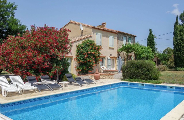 Beautiful private villa for 6 people with WIFI, private pool, TV and terrace