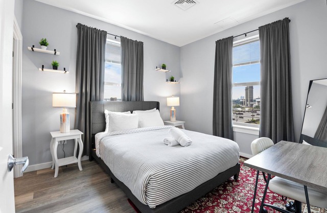 Beautiful 1BR Near Encore Boston 3775