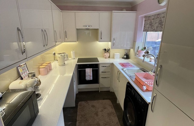 Beautiful 2-bed Bungalow in Canvey Island