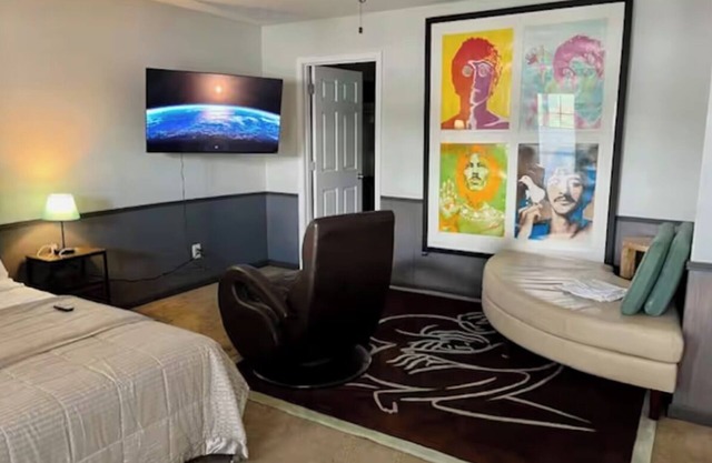 Beautiful 2-bedroom Garden Apartment, Lake Access, Hot Tub, AC Parking, Buchanan