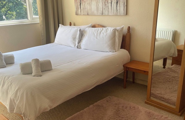 Beautiful 2 bedroom for 5, walk to town, near Legoland and Lapland!