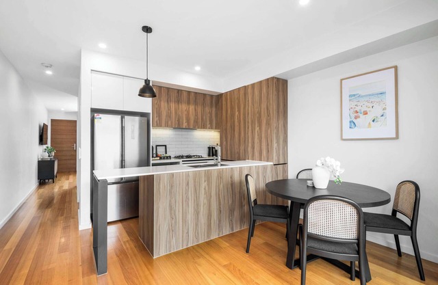 Beautiful 2BR on Bright, Torquay