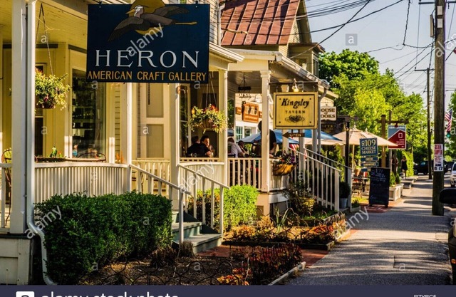 Beautiful, All-Season, Rustic Family Getaway