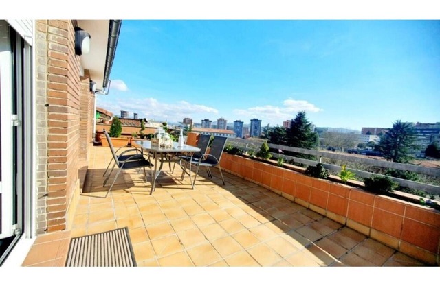 Beautiful and bright penthouse with terrace and stunning views!