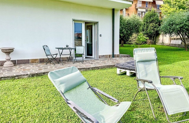 Beautiful apartment for 4 people with WIFI, A/C, TV and patio
