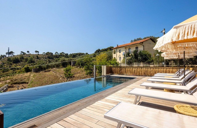 Beautiful apartment for 4 guests with pool, WIFI, A/C, TV and terrace