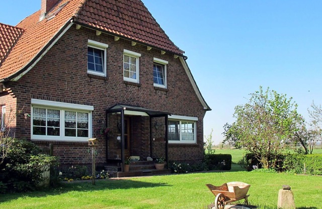 Beautiful apartment for 8 guests with WIFI, TV, terrace and parking