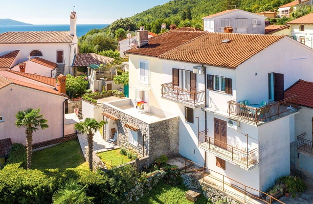 Beautiful apartment for 4 guests with WIFI, A/C, TV, terrace and pets allowed