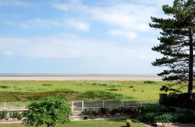 Beautiful apartment for 4 guests with WIFI, TV and terrace