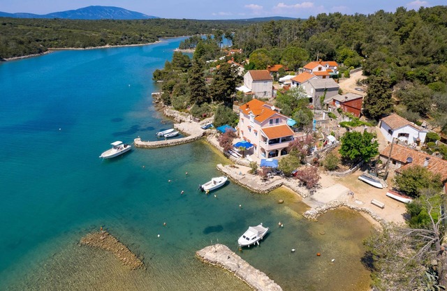 Beautiful apartment in Punta Kriza