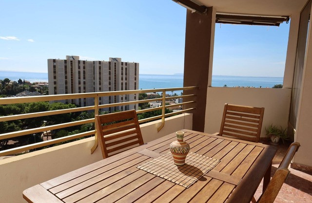Beautiful apartment in Alicante for 5 with fantastic views