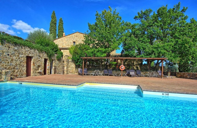 Beautiful apartment for 3 guests with pool, A/C, TV, pets allowed and panoramic view