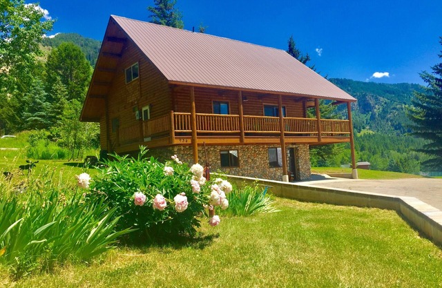 Beautiful Aspen Cabin - Great Views, Great Location! Star Valley Ranch