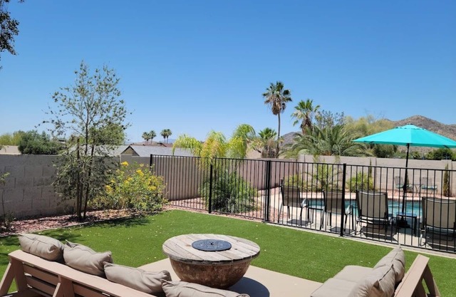 Beautiful Backyard, Quiet- Kachina Desert Oasis Superhost