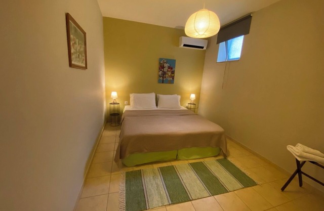 Beautiful Basement Apartment with Private Terrace