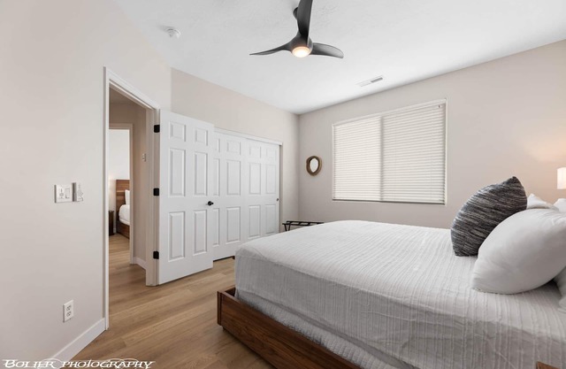 Beautiful Condo at the Springs By Cool Properties