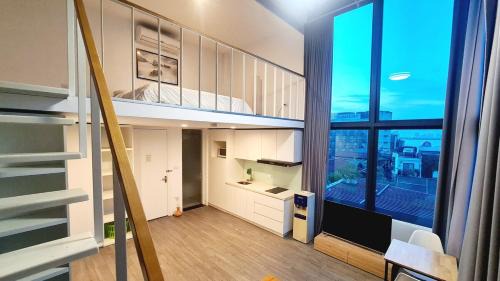 Beautiful duplex with lake view