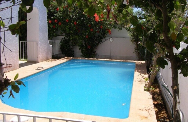 Beautiful ground floor apartment in a villa
