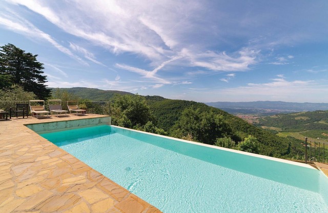 Beautiful home in Loro Ciuffenna AR