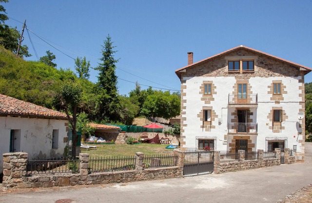 Beautiful home in Bárcena de Ebro