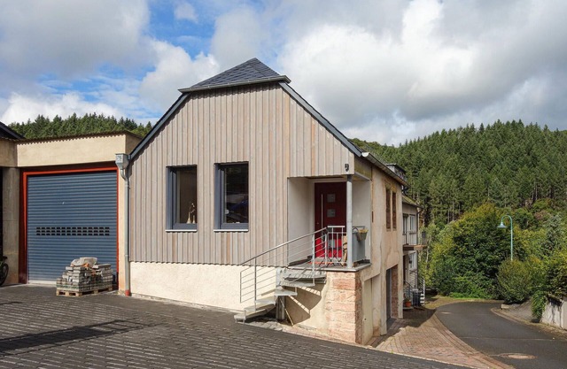 Beautiful home in Heckenmünster