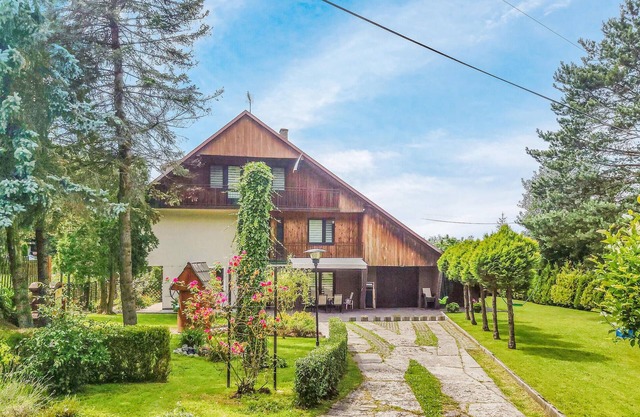 Beautiful home in Mogilany with WiFi