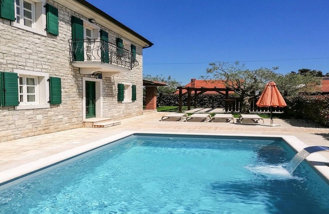 Beautiful home in Porec