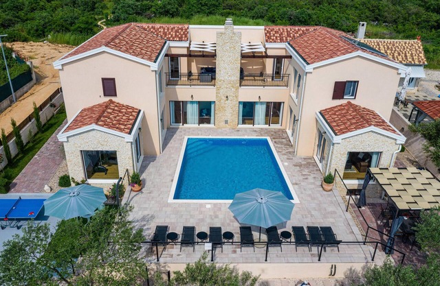 Beautiful home in Sukosan with sauna