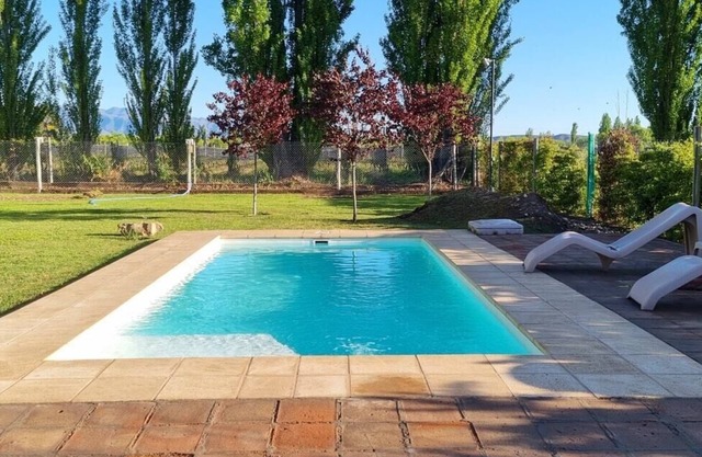 Beautiful house with swimming pool.