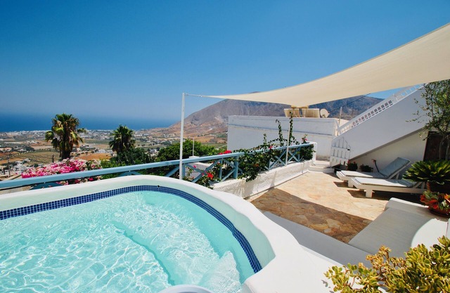 Beautiful island Villa - Private plunge pool - Sea views