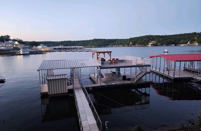 beautiful lake house on lake of the ozarks