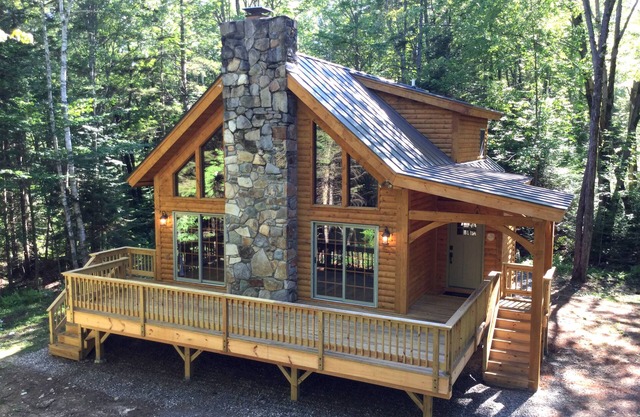 Beautiful Log Cabin in Weston, VT