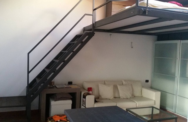 Beautiful mansard within walking distance of Milan and Pavia