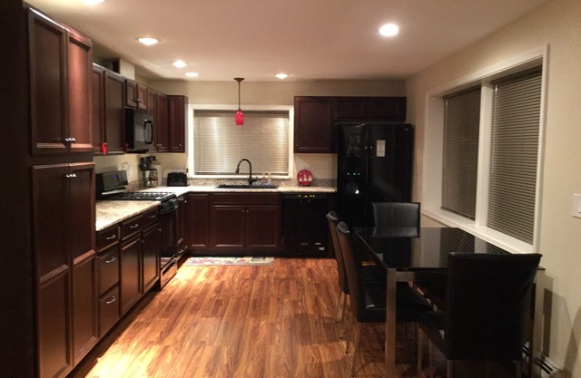 Beautiful, Midtown location, near bike trail and has 2 living rooms