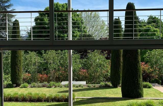 Beautiful modern house, Lutry Lavaux, incredible garden