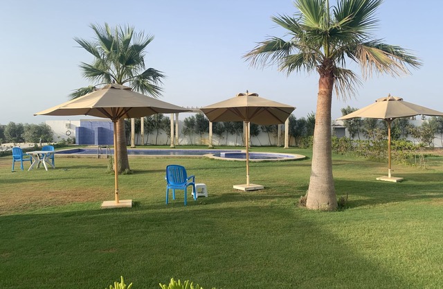 Beautiful new well furnished S + 2 apartment with pool and mountain views