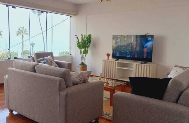 Beautiful ocean view! Spacious and elegant apartment, ideal for families
