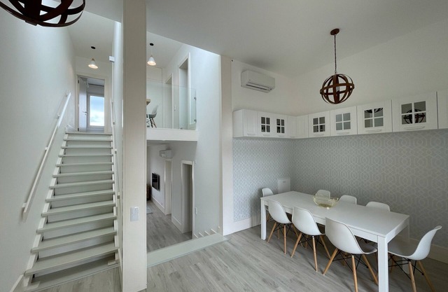 Beautiful penthouse apartment with terrace - 4 minutes walk to the beach