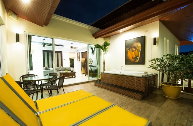 beautiful penthouse with jacuzzi on terrace