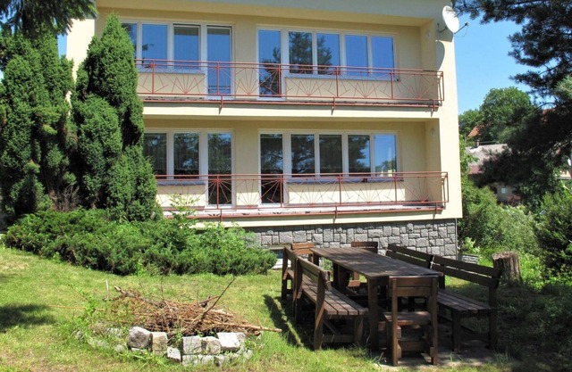 Beautiful private villa for 12 guests with hot tub, WIFI, TV, balcony, pets allowed and parking