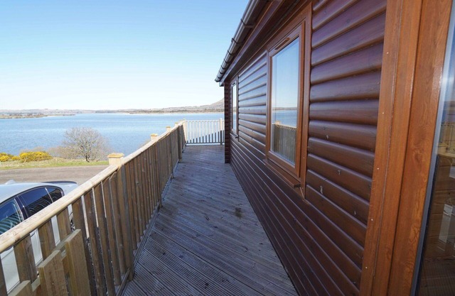 Beautiful private villa for 6 guests with WIFI, TV, balcony and pets allowed
