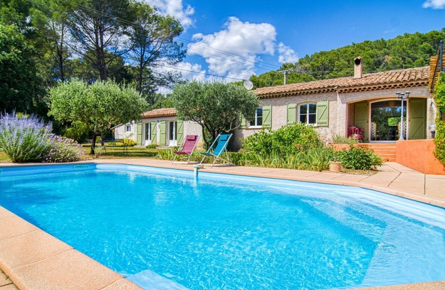 Beautiful private villa for 8 guests with WIFI, private pool, TV and terrace
